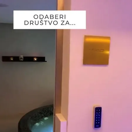 Lux Pegaz 008 דירה *